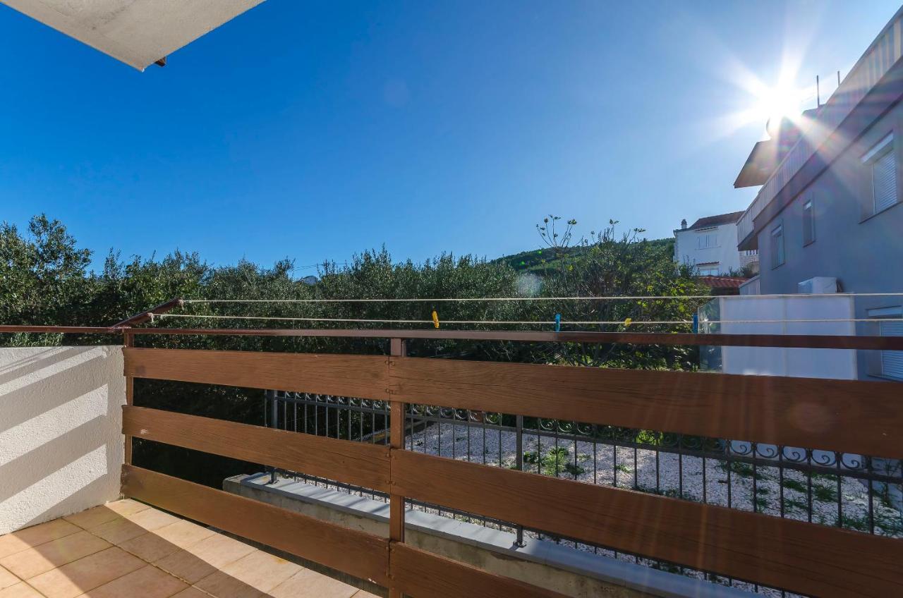 Tomislav Apartman *