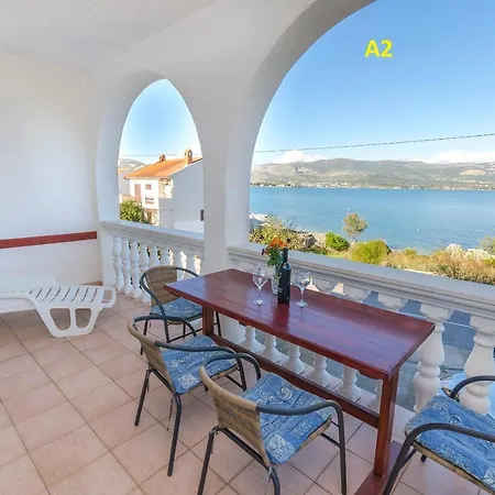 Apartments Tomislav Trogir Exterior photo
