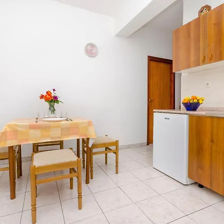 Apartments Tomislav Trogir Exterior photo
