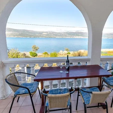 Apartments Tomislav Trogir Exterior photo