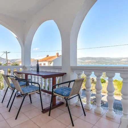 Apartments Tomislav Trogir Exterior photo